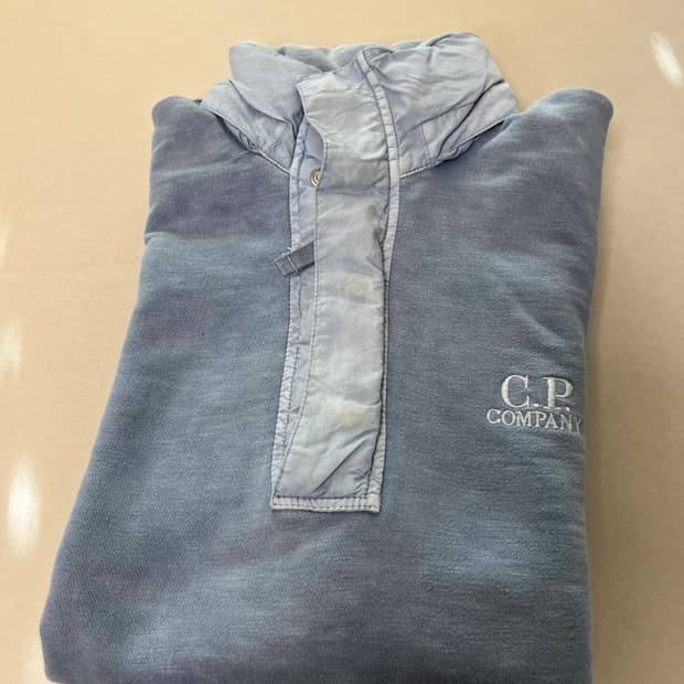100) C.P. Company 하프 집업 남성 니트