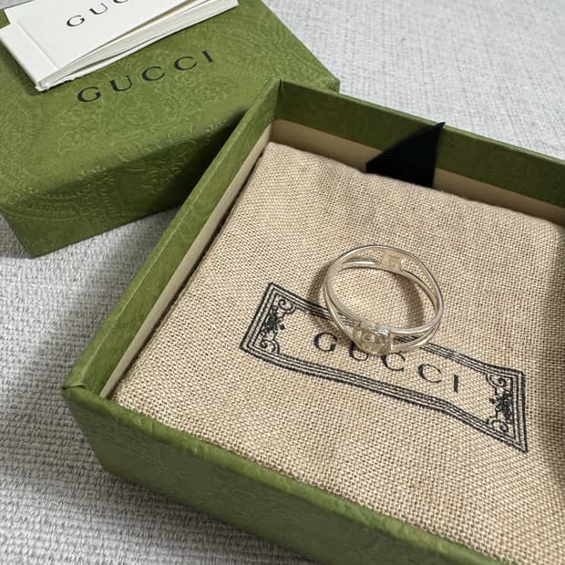 구찌 인터로킹 G 실버 반지 24호