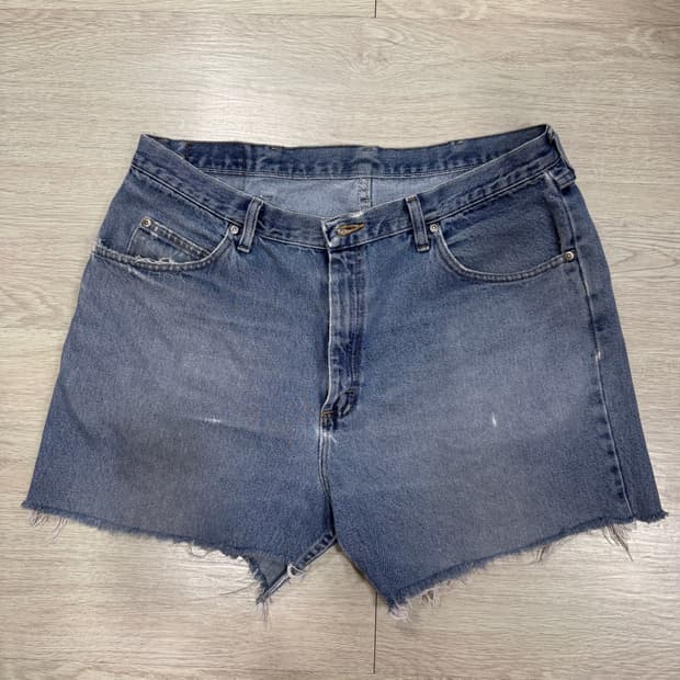 랭글런 컷팅 데님 반바지