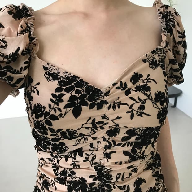 vintage pattern shirring one-piece
