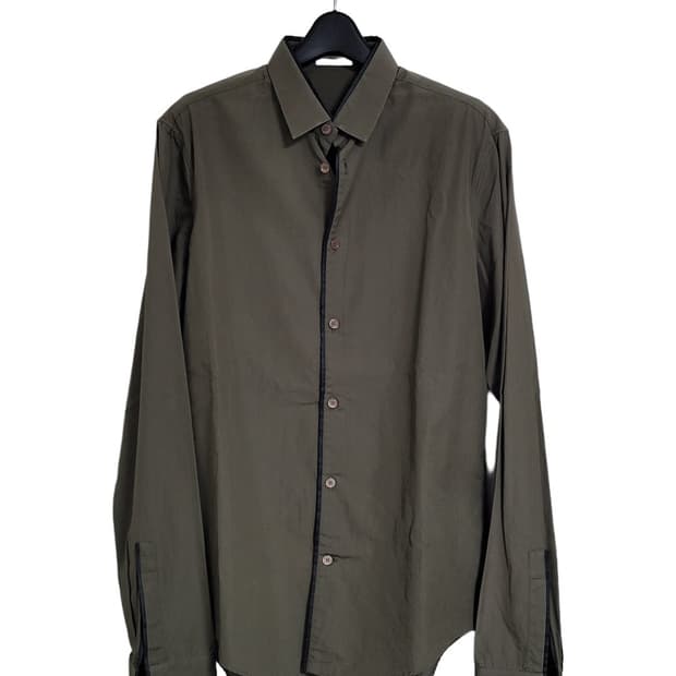 Piping shirts