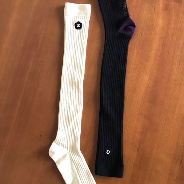 코이세이오 COYSEIO 플라워 로고 니삭스 블랙