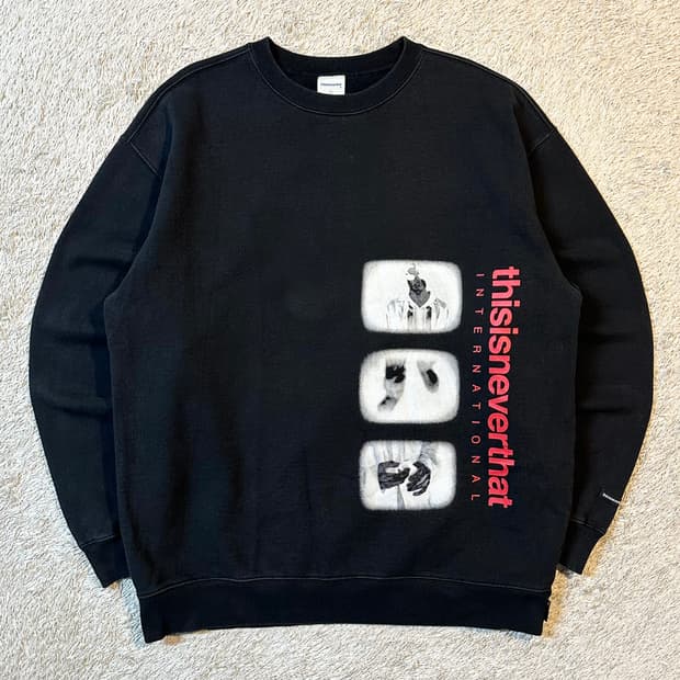 디스이즈네버댓 백로고 맨투맨 블랙