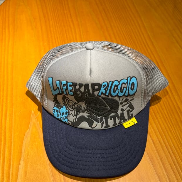 [품절제품/미개봉새상품] 캐피탈 라이프 카프리치오 Pt 트러커 캡 모자