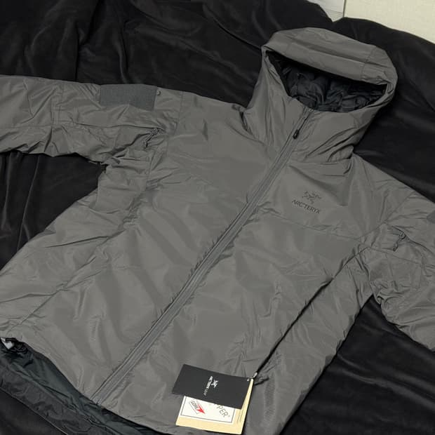 아크테릭스 리프 콜드 후디 울프 m 새상품 gen2.1