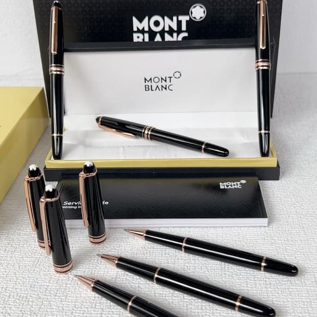 정품 몽블랑 마이스터슈테크 볼펜 블랙 레진 로즈골드 액센트