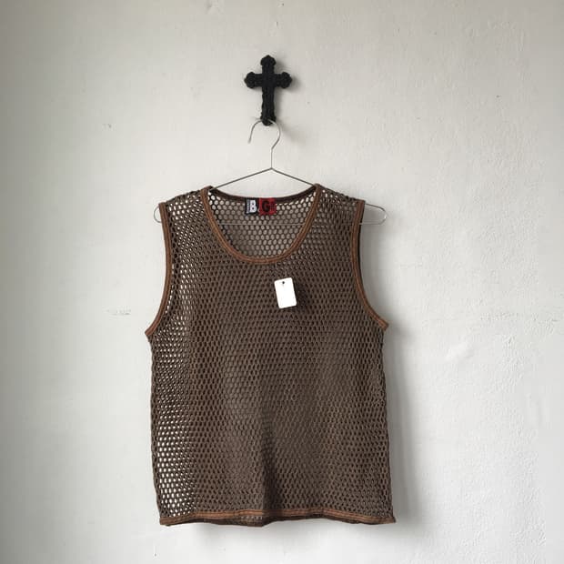 Berning sho punching sleeveless
