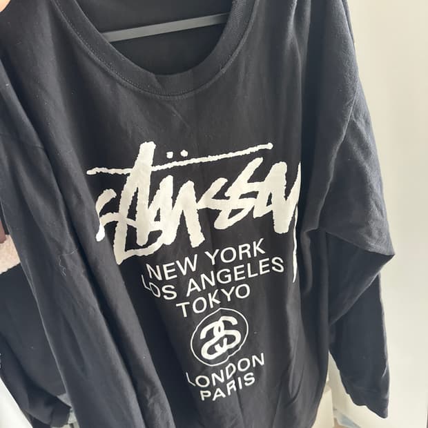 스투시  롱 슬리브