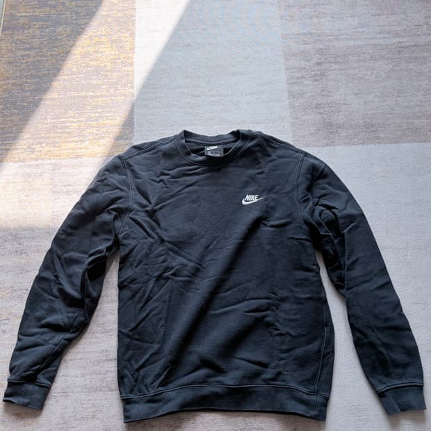 나이키 스우시 맨투맨 M