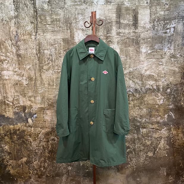 단톤 나일론 코트