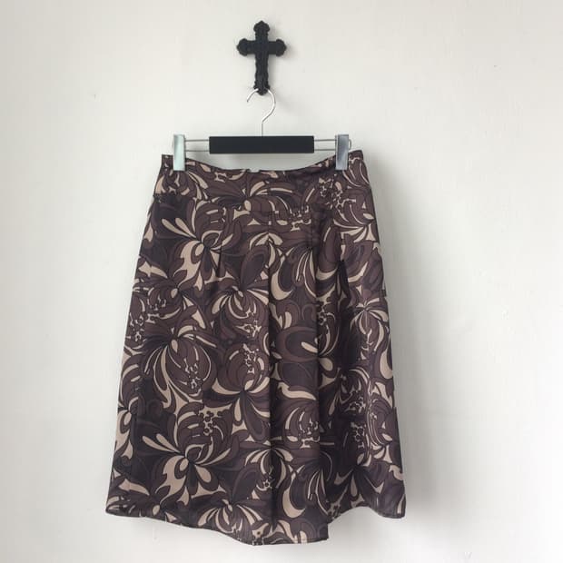 Pattern point pleats midi skirt