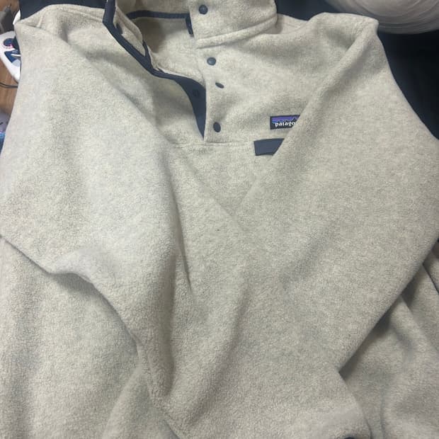 급처) 파타고니아 신칠라 라이트 L 
