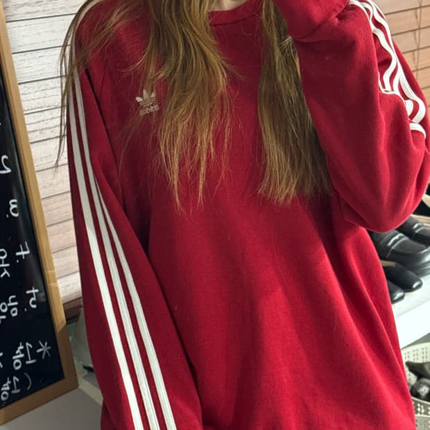 아디다스 맨투맨