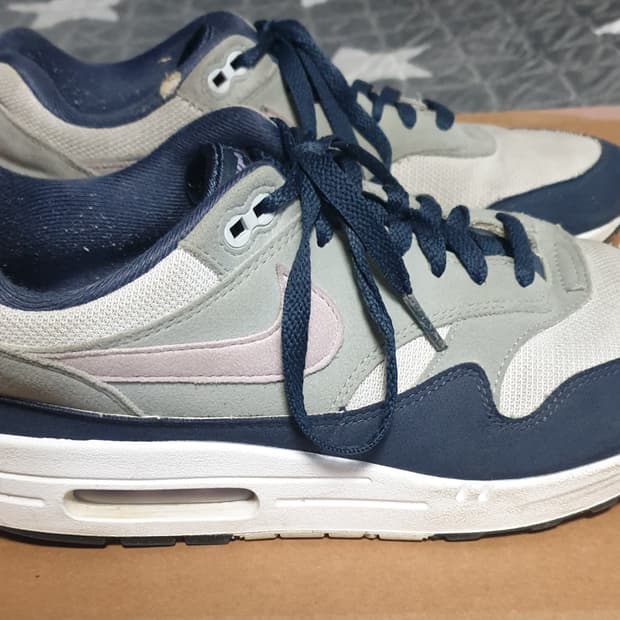 나이키 에어맥스1 풋볼 그레이 라일락 블룸 스니커즈 (280)