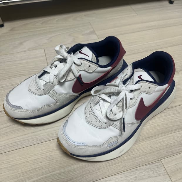 [나이키]피닉스 와플 운동화 240mm