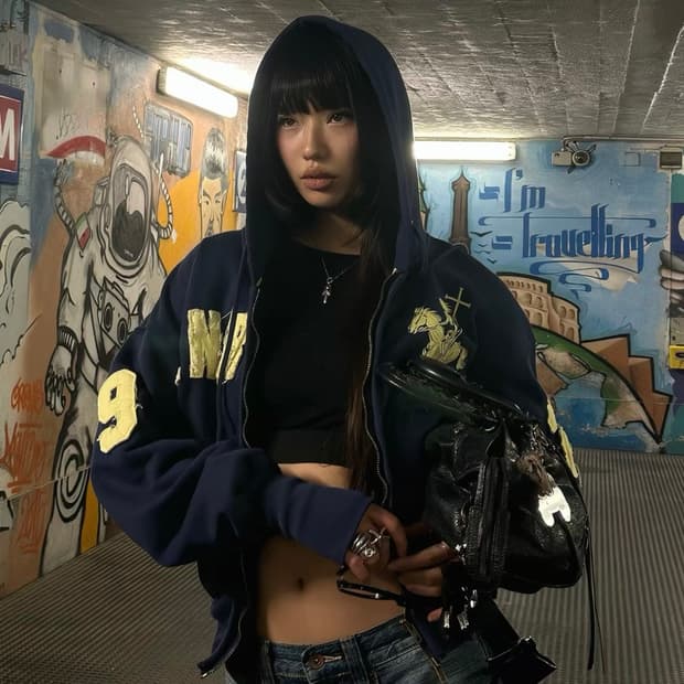 네이비 자수 와펜 후드집업