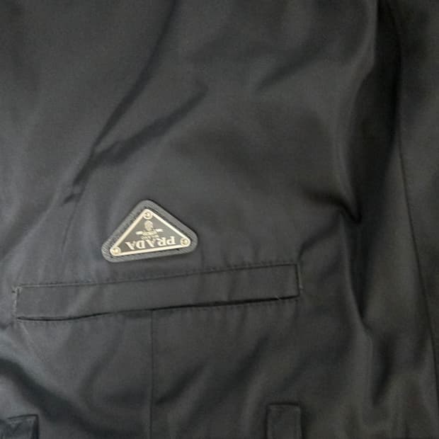 프라다 셋업 판매