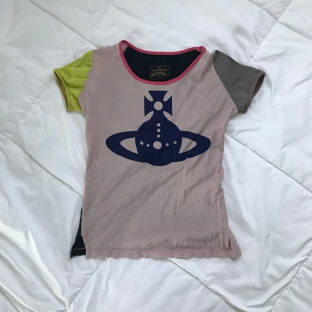 비비안웨스트우드 탑