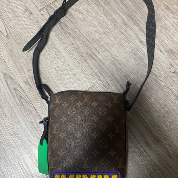 루이비통 메신저백