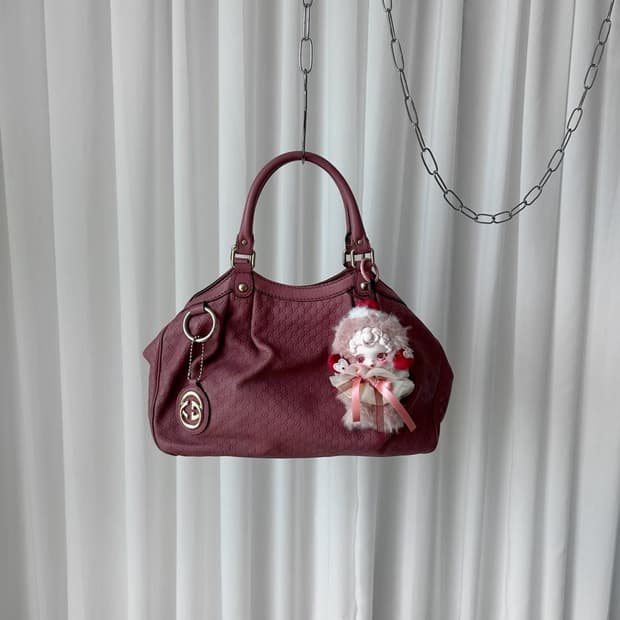 구찌 핑크 수키 레더 숄더백