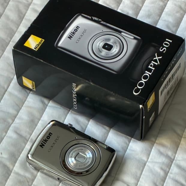 니콘 coolpix 쿨픽스 S01 크롬실버 S급 풀박