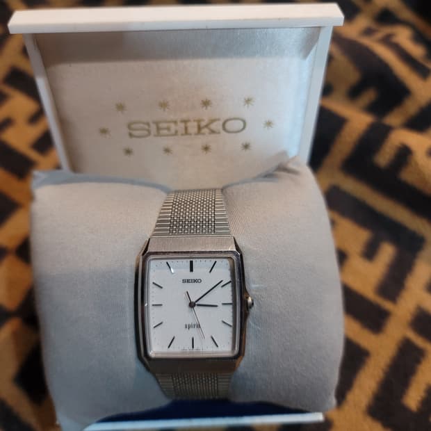 세이코 스피릿 사각 빈티지 시계