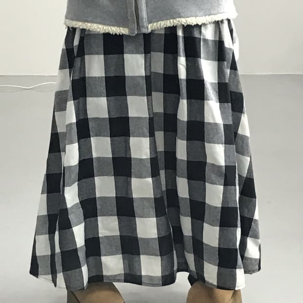 Jpn Poly Checked Long Skirts