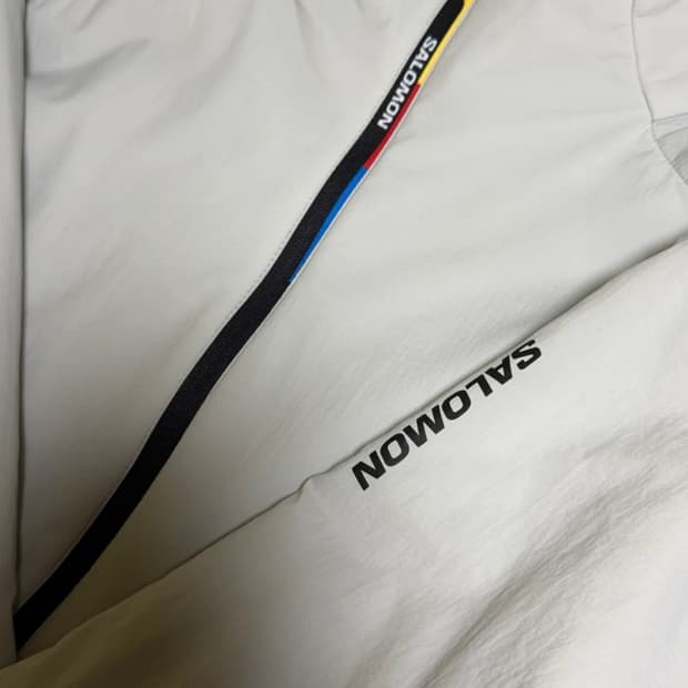 살로몬 모디세이 경량패딩