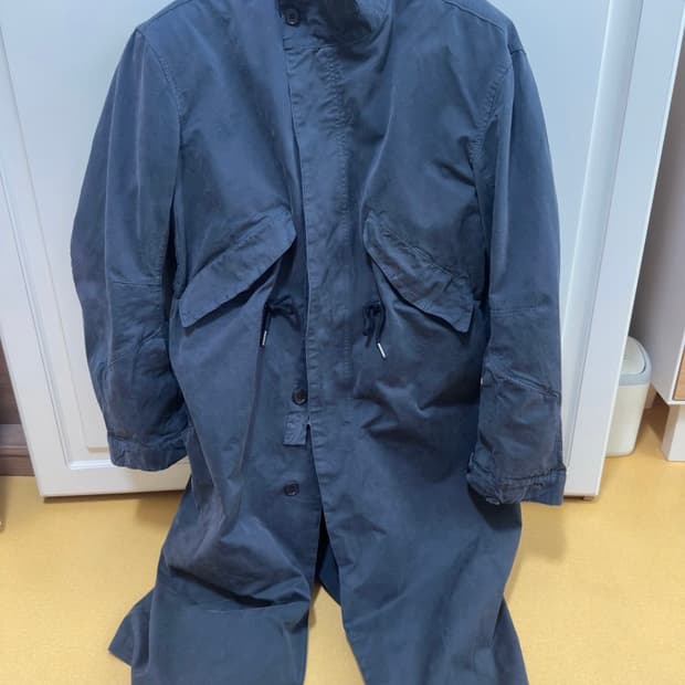 EE 커브드 피쉬테일 코트 curved fishtail coat