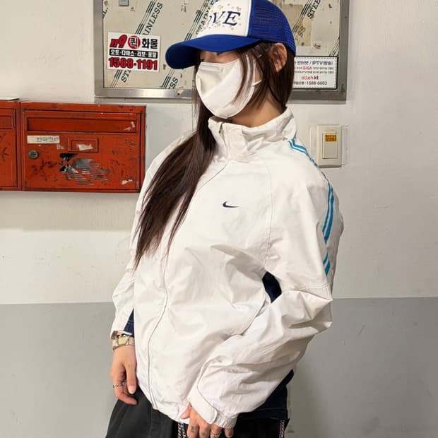 90s NIKE 올드스쿨 화이트&네이비 윈드브레이커
