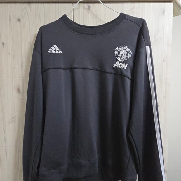 아디다스 멘체스터 유나이티드 맨투맨