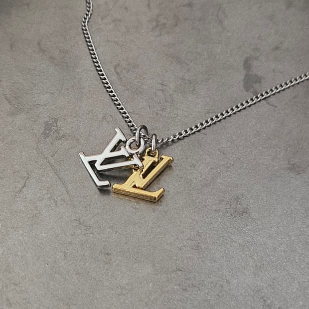 76 루이비통 정품 빈티지 업사이클링 목걸이 써지컬