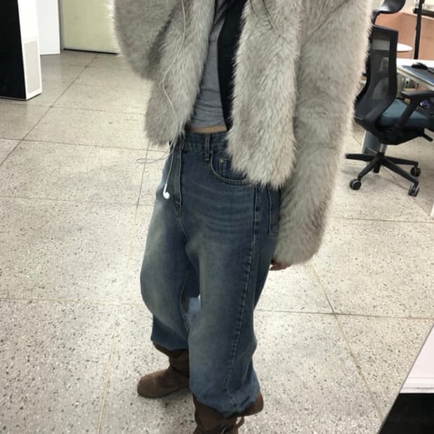 MEASME 퍼 자켓  지그재그 에이블리 자켓