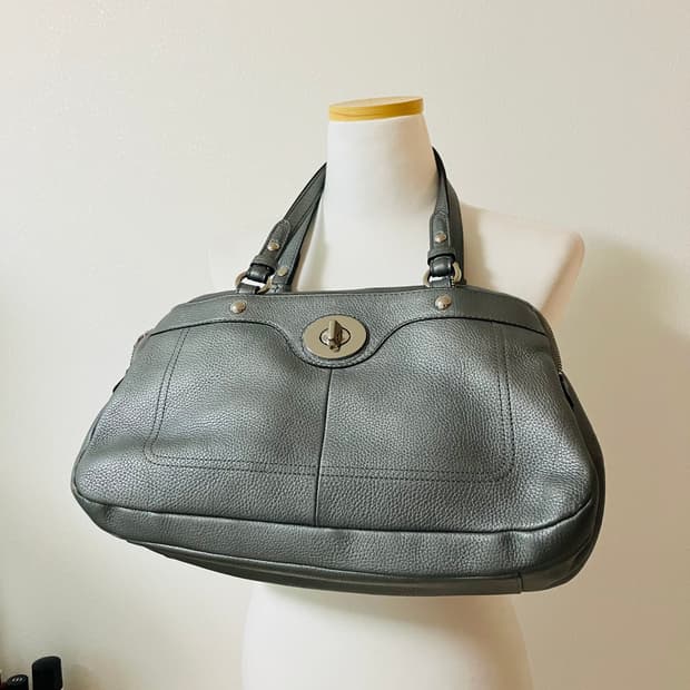 코치 coach 실버 숄더백 토트백 y2k 올드코치