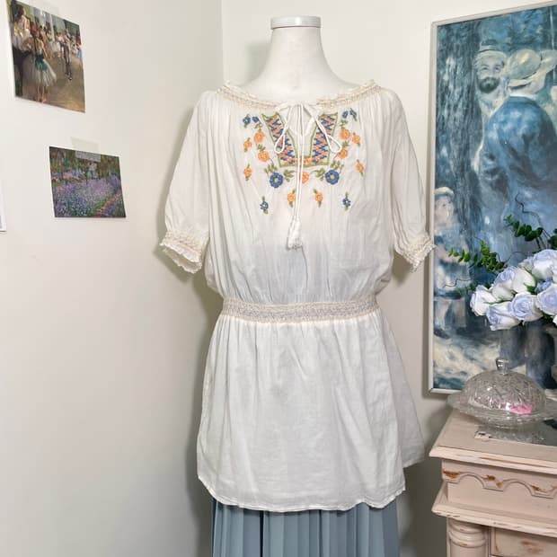 white flower embroidery cotton long blou