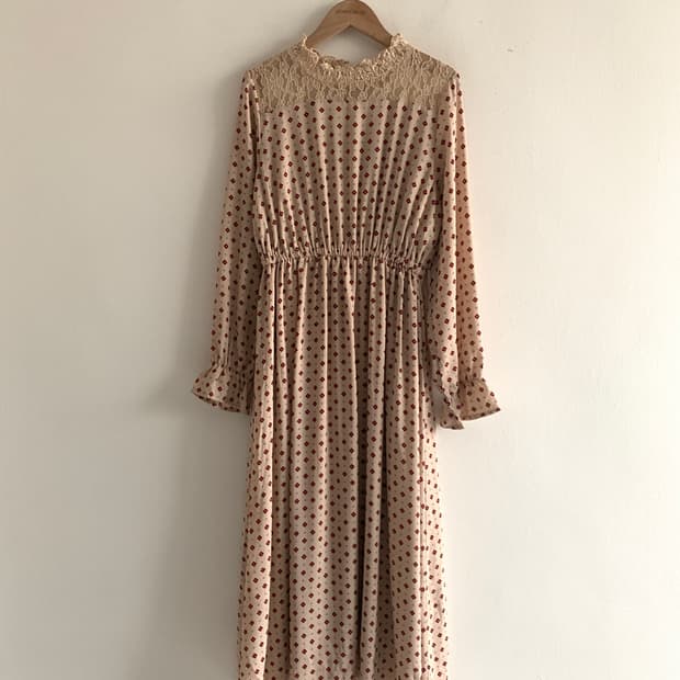 Lace Collar Highneck Vintage Dress
