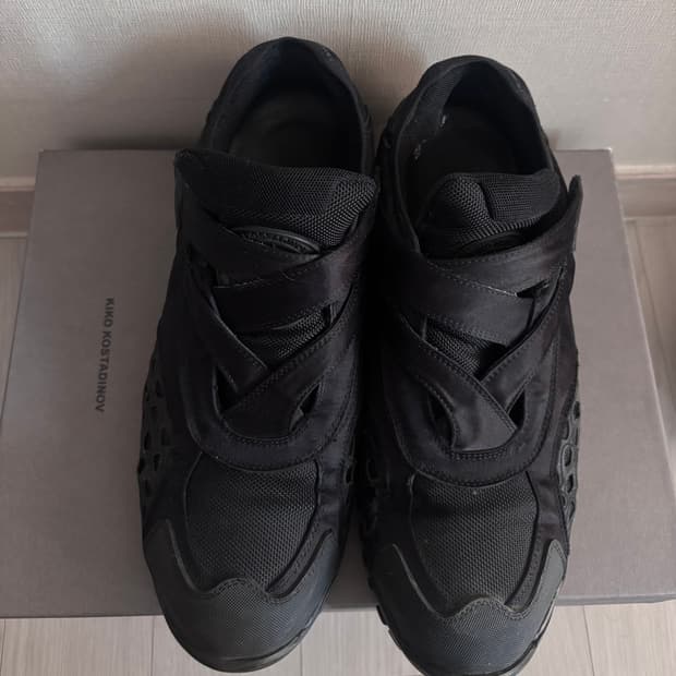 키코 코스타디노브 하크만 오일블랙42