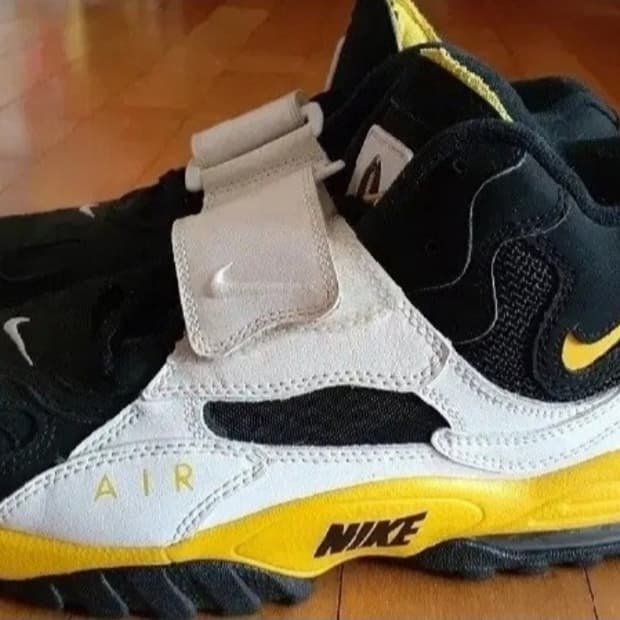 나이키 스피드터프 검노흰 260