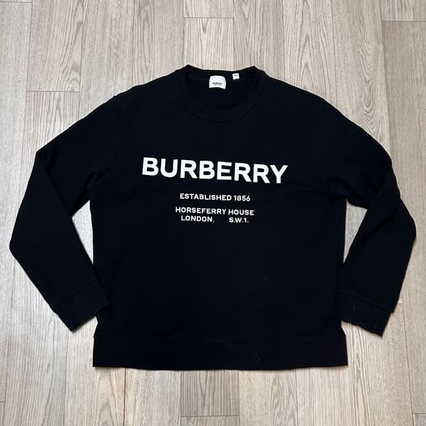 버버리 호스페리 맨투맨 L 100