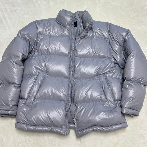 무신사 스탠다드 그레이 유광 숏패딩