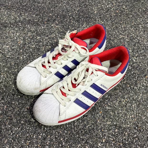아디다스 슈퍼스타 클라우드 비비드 스니커즈 B3850