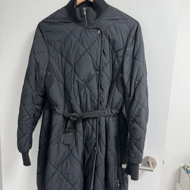 타임 퀼팅 패딩 블랙색상