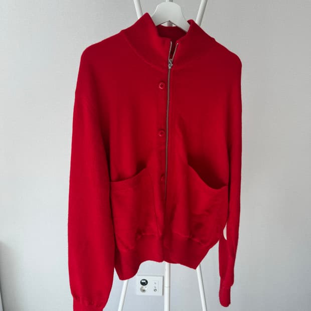 이얼즈어고 MERINO WOOL PLACKET KNIT ZIP UP 레드