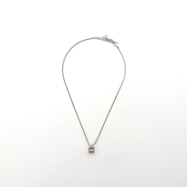 Dior 디올 CD 큐브 목걸이