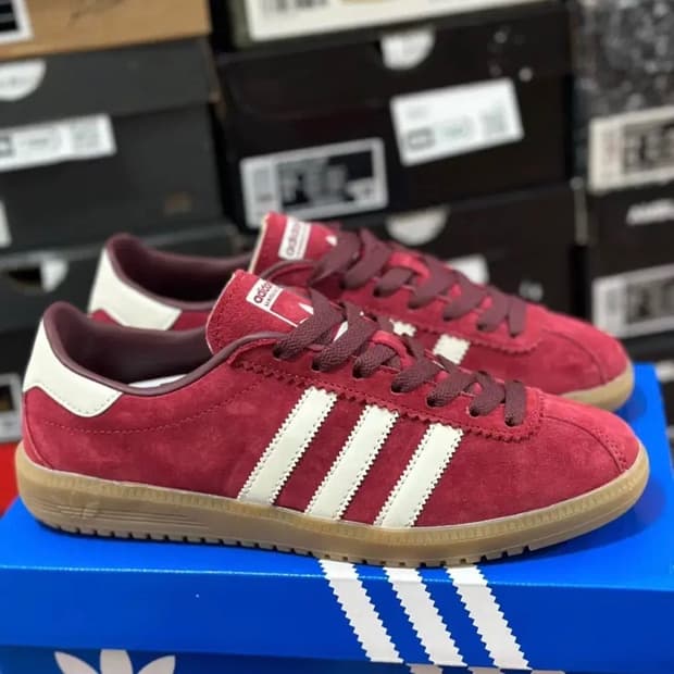 아디다스 버뮤다 컬리지 버건디 레드