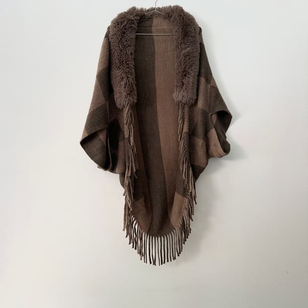 Grid fur poncho / brown