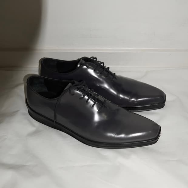 프라다 더비(구두)