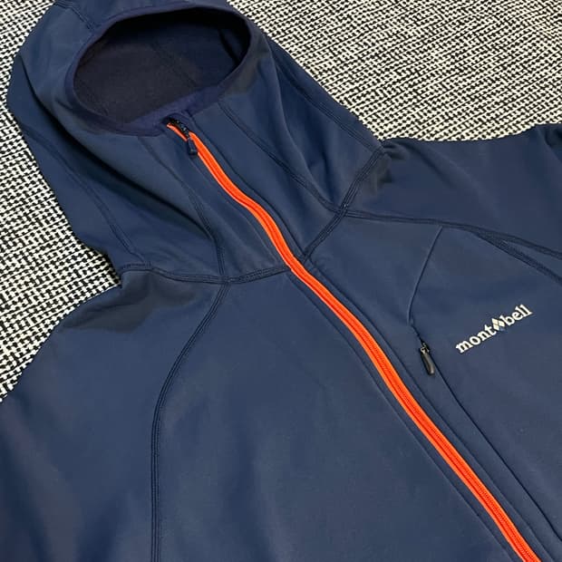 몽벨 바라클라바 후디 테크 집업