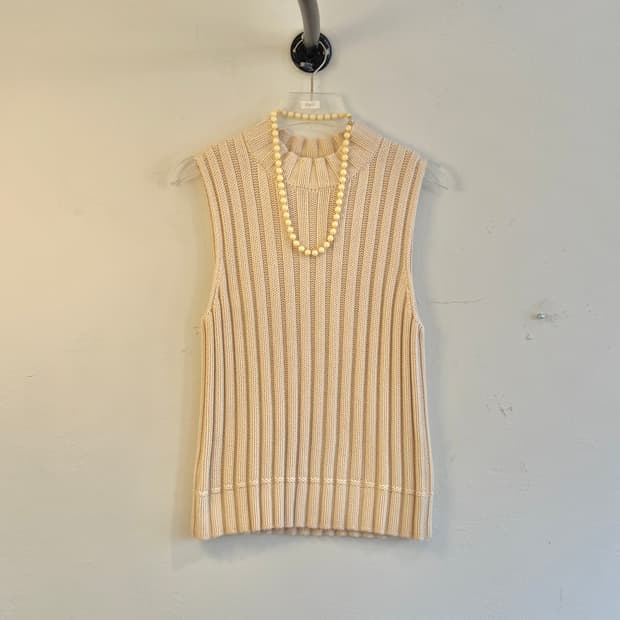 아이보리 골지 니트 베스트