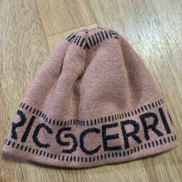 Cerric 자카드 비니 